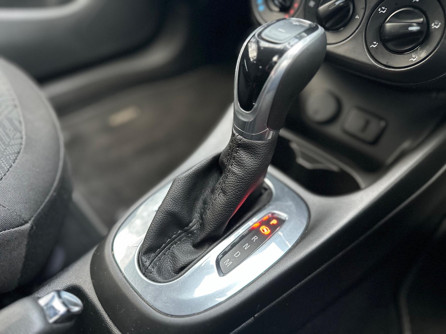 Used Vauxhall Corsa 2018 for sale - 76912779: Photo 3