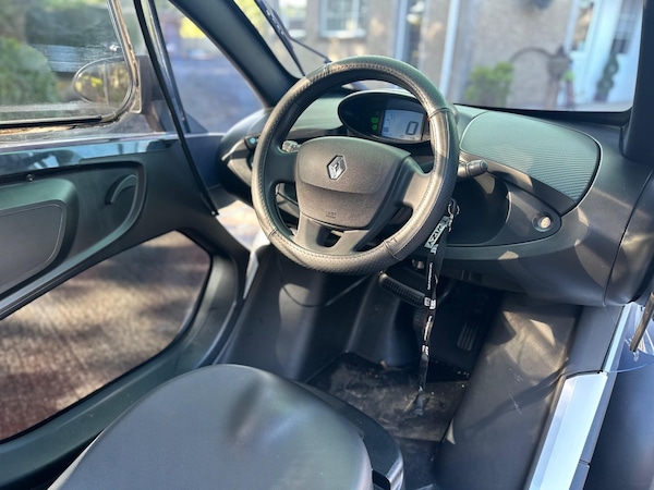 Used Renault Twizy 2023 for sale - 75376892: Photo 2