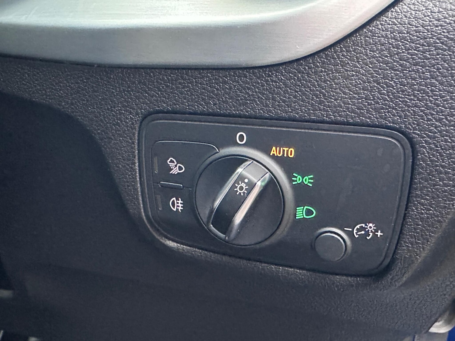 Used Audi Q2 2020 for sale - 76728107: Photo 8