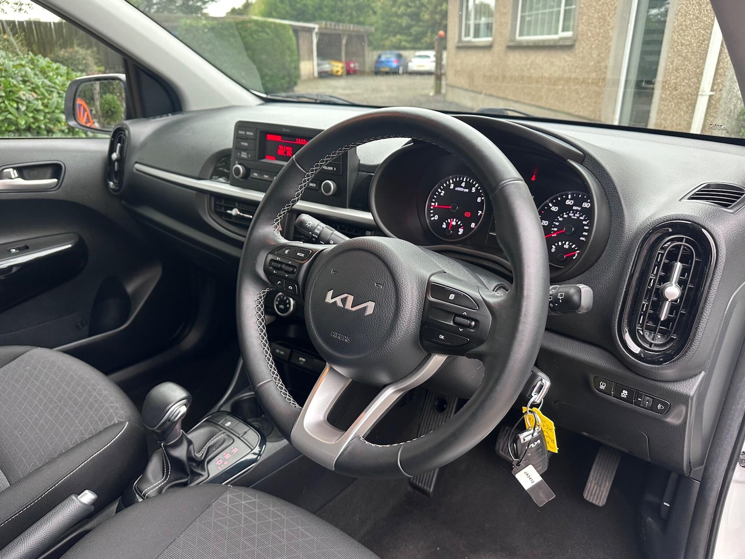 Used Kia Picanto 2022 for sale - 76306302: Photo 4