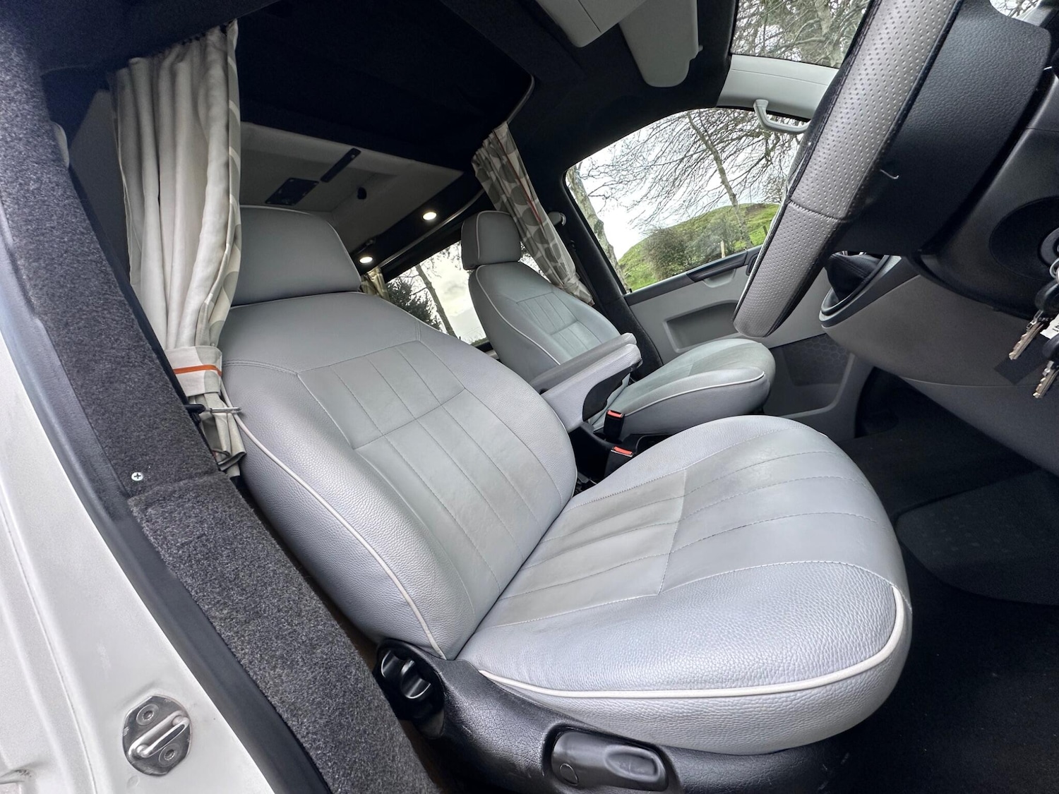 Used Volkswagen Transporter 2015 for sale - 76912614: Photo 2