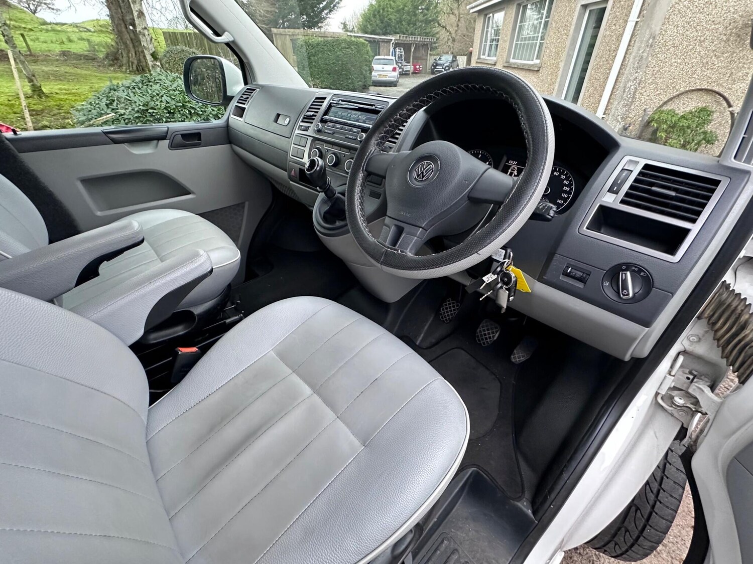 Used Volkswagen Transporter 2015 for sale - 76912614: Photo 5