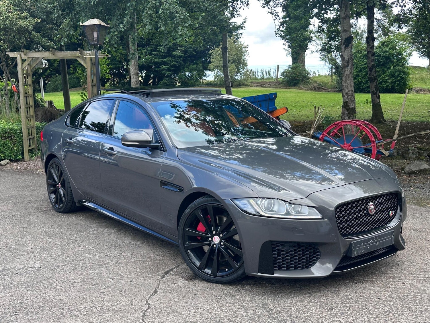 Used Jaguar XF for sale - 76913604: Photo 1