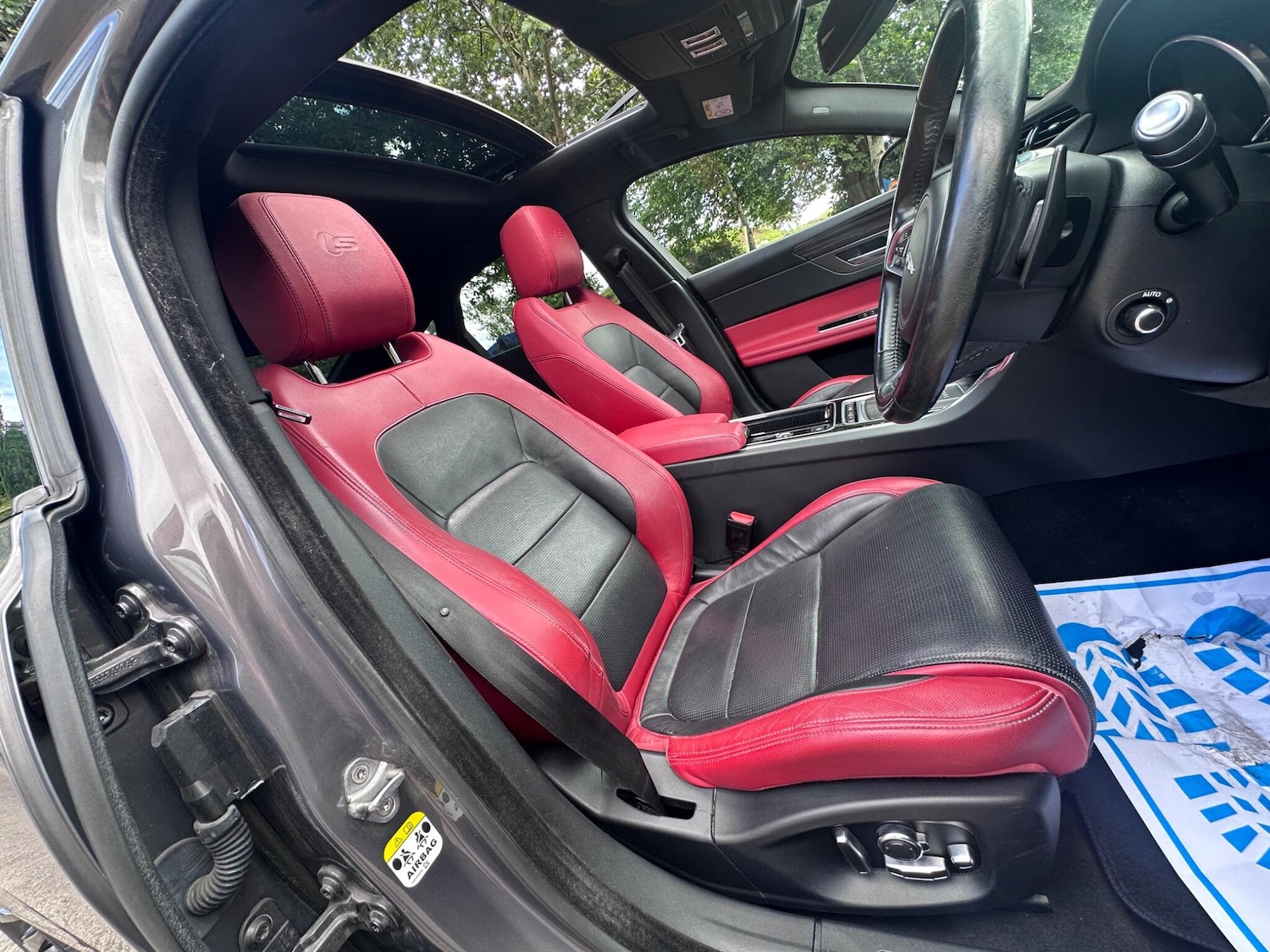 Used Jaguar XF for sale - 76913604: Photo 2