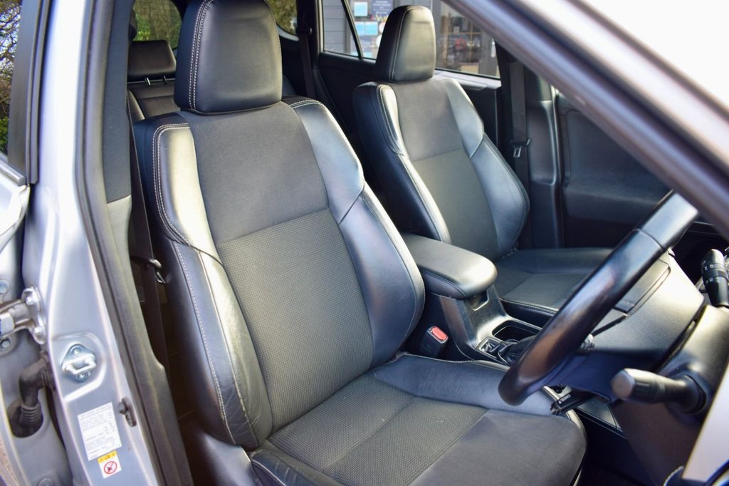 Used Toyota RAV4 2016 for sale - 77269079: Photo 24