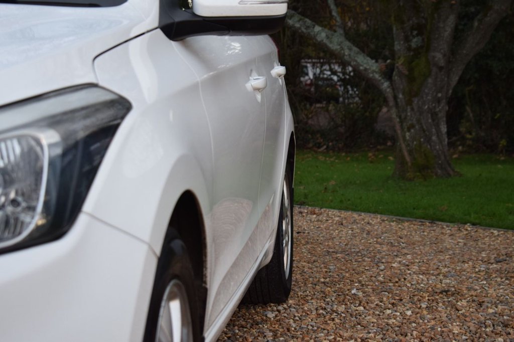 Used Hyundai i20 2017 for sale - 76901174: Photo 17