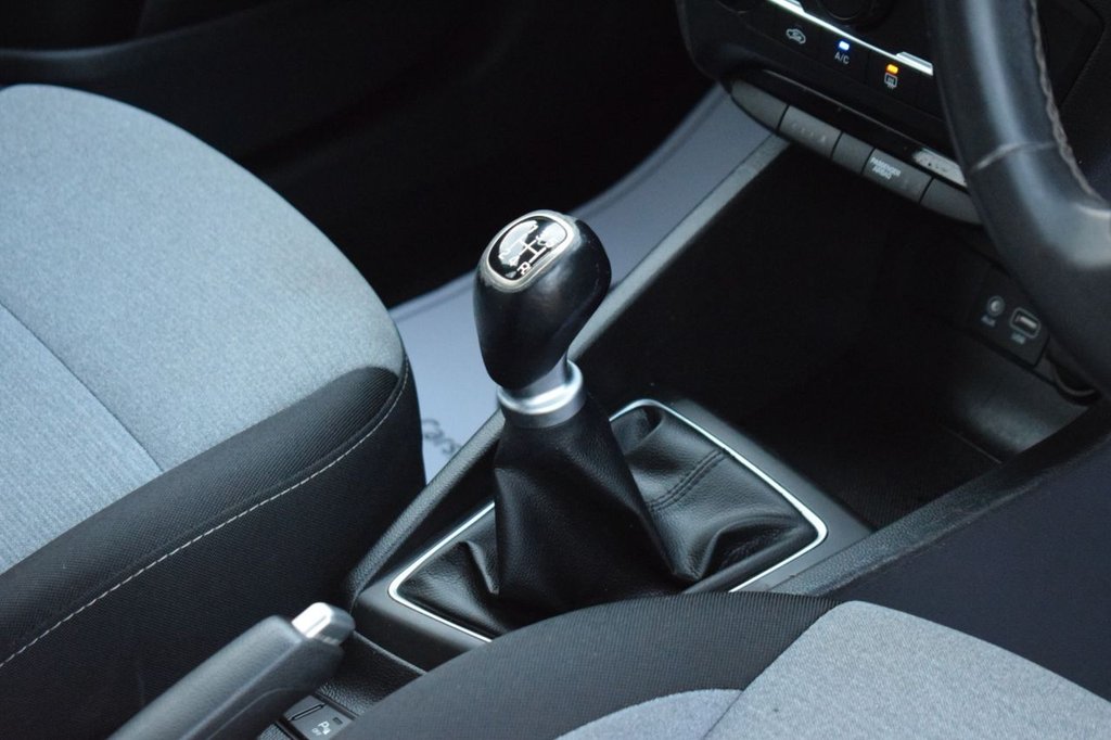 Used Hyundai i20 2017 for sale - 76901174: Photo 28