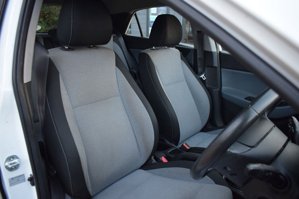 Used Hyundai i20 2017 for sale - 76901174: Photo 29