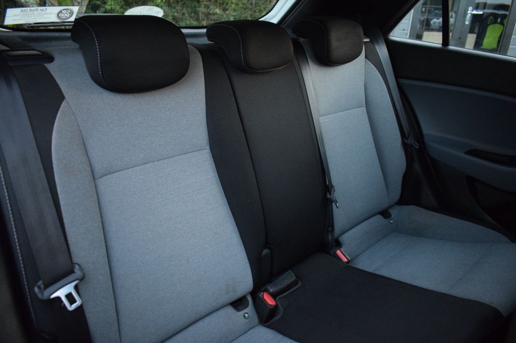 Used Hyundai i20 2017 for sale - 76901174: Photo 30