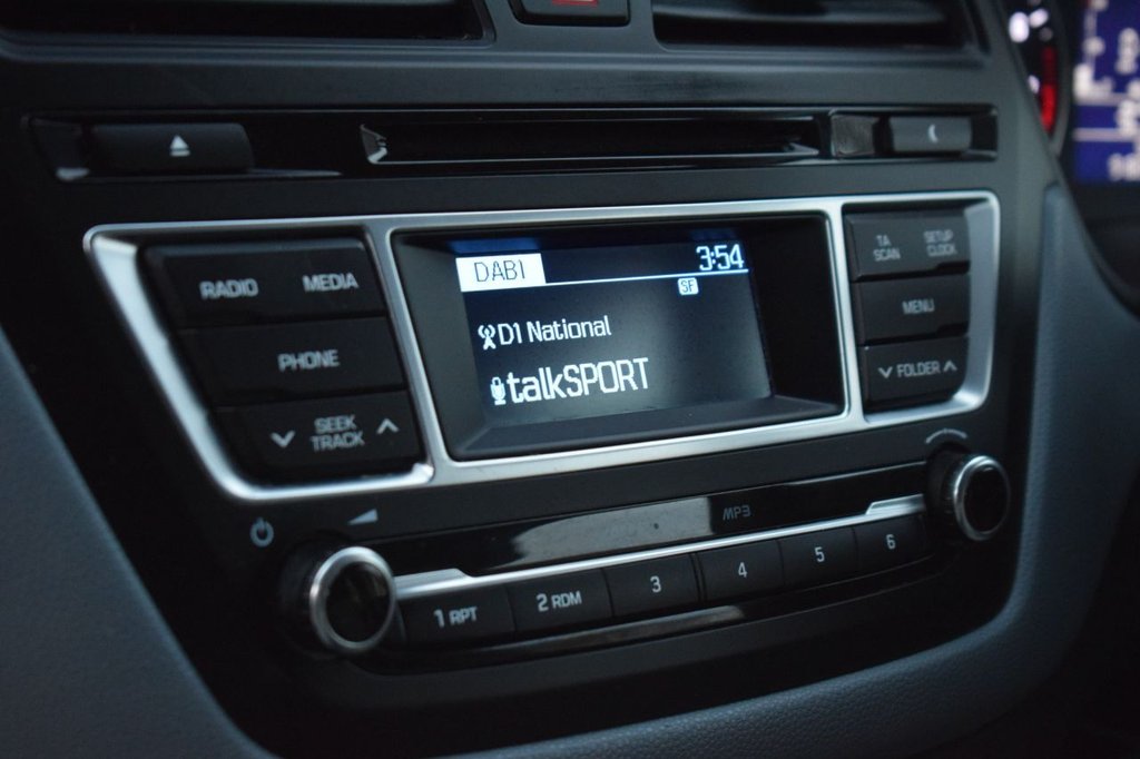 Used Hyundai i20 2017 for sale - 76901174: Photo 37