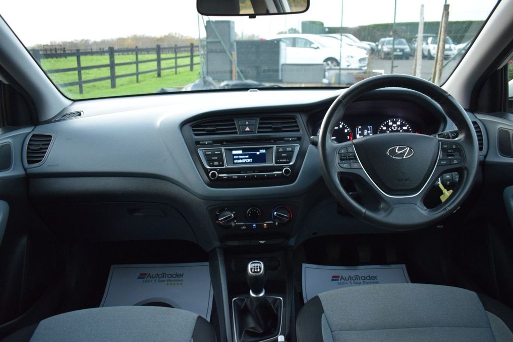 Used Hyundai i20 2017 for sale - 76901174: Photo 38