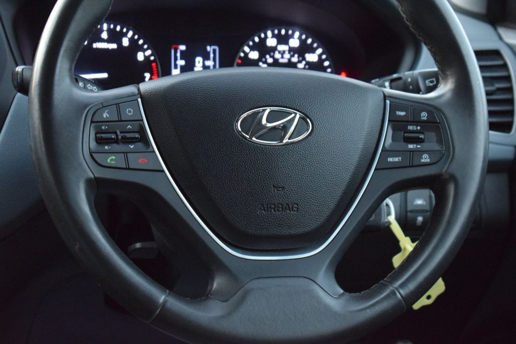 Used Hyundai i20 2017 for sale - 76901174: Photo 39