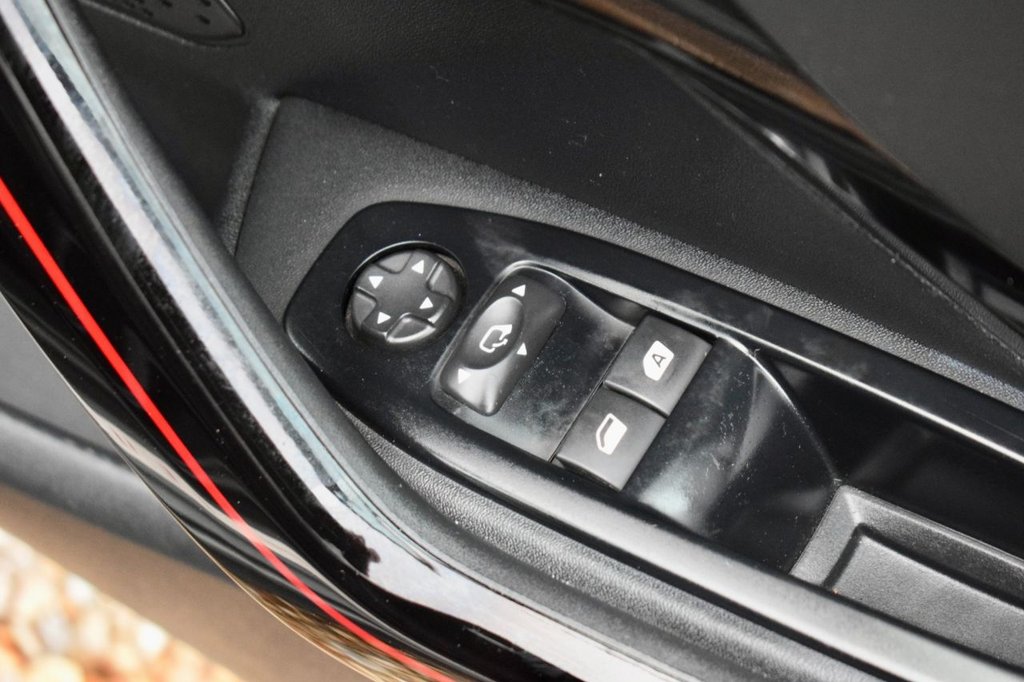 Used Peugeot 208 2016 for sale - 77588299: Photo 25