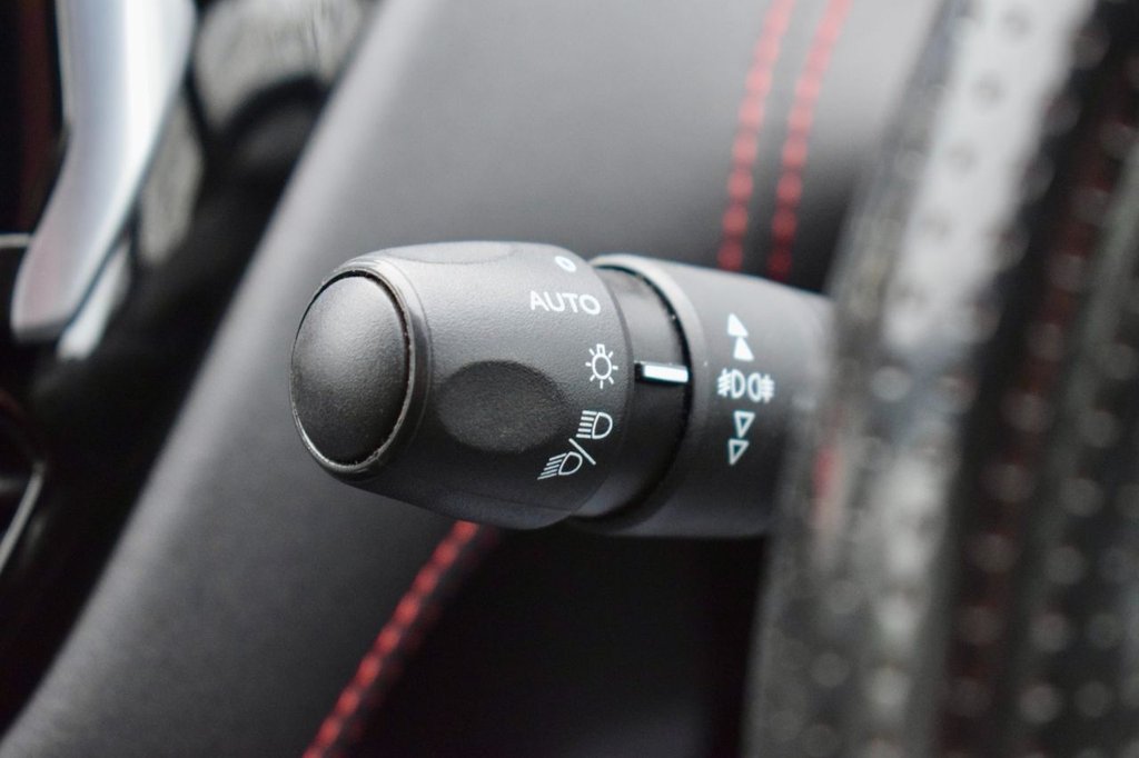 Used Peugeot 208 2016 for sale - 77588299: Photo 49