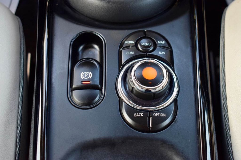 Used MINI Clubman 2019 for sale - 76900738: Photo 42