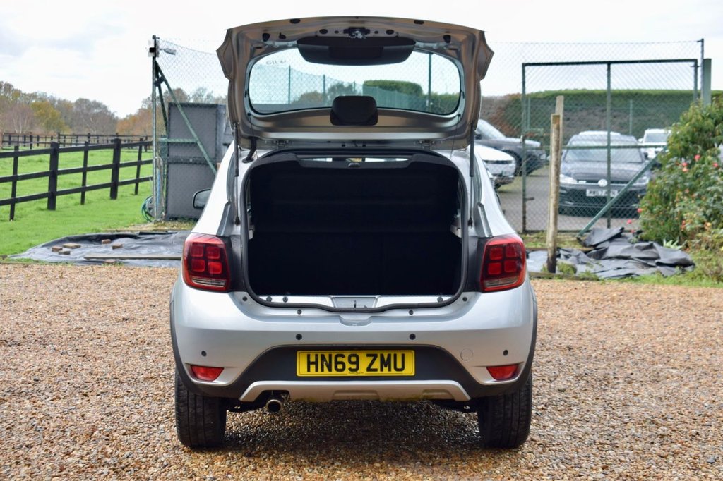 Used Dacia Sandero Stepway 2019 for sale - 76610282: Photo 11