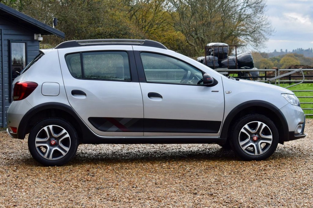 Used Dacia Sandero Stepway 2019 for sale - 76610282: Photo 15
