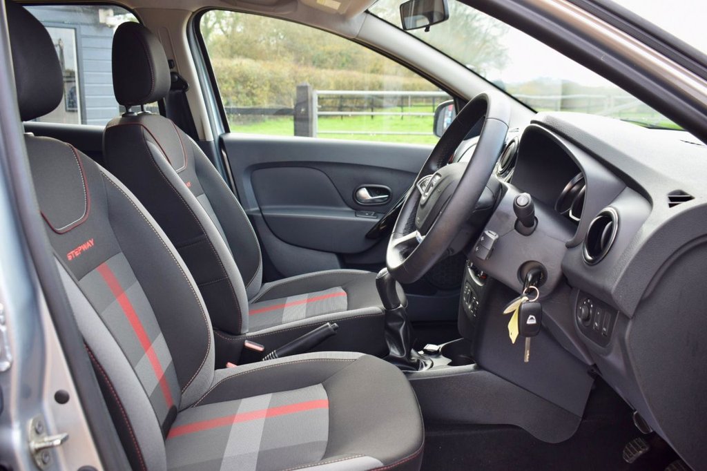 Used Dacia Sandero Stepway 2019 for sale - 76610282: Photo 26