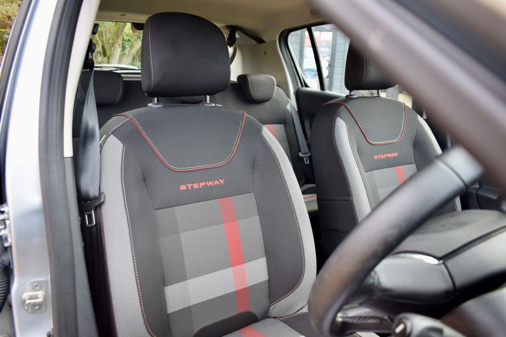 Used Dacia Sandero Stepway 2019 for sale - 76610282: Photo 27