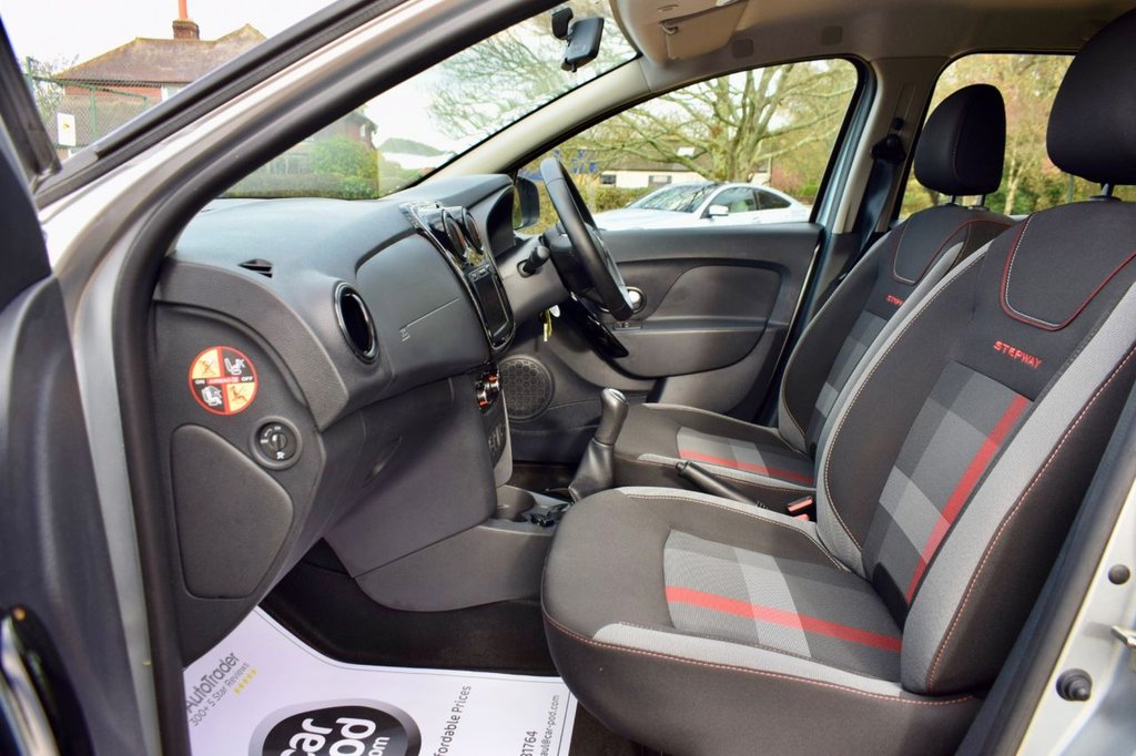 Used Dacia Sandero Stepway 2019 for sale - 76610282: Photo 32