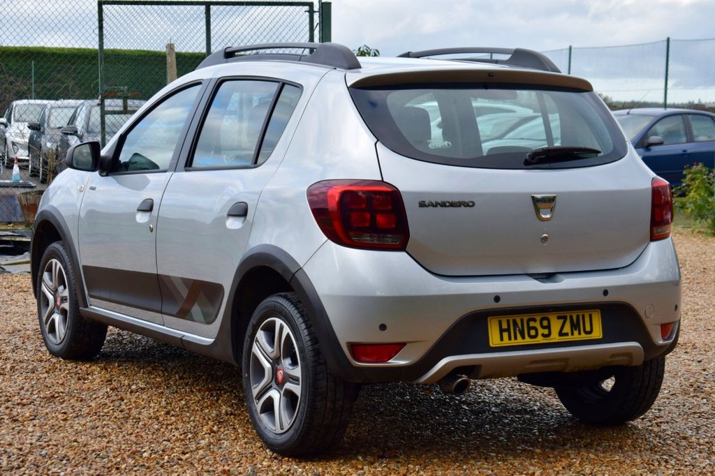 Used Dacia Sandero Stepway 2019 for sale - 76610282: Photo 9
