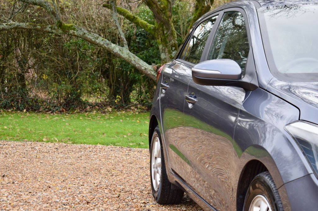 Used Hyundai i20 2017 for sale - 76900791: Photo 17