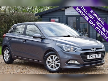 Used Hyundai i20 2017 for sale - 76900791: Photo