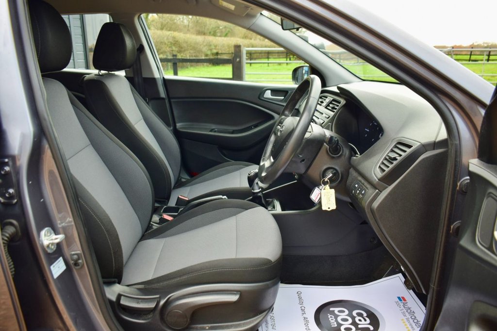 Used Hyundai i20 2017 for sale - 76900791: Photo 26