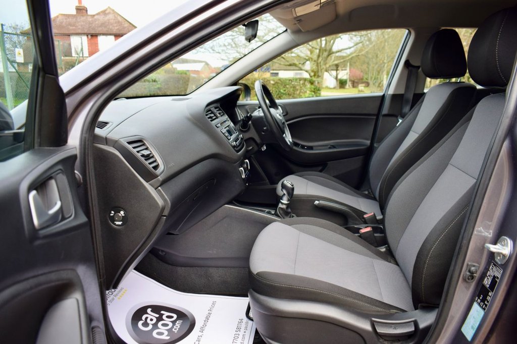 Used Hyundai i20 2017 for sale - 76900791: Photo 32