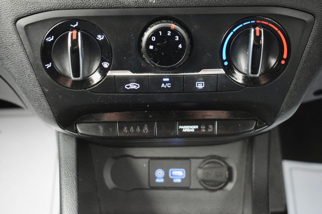 Used Hyundai i20 2017 for sale - 76900791: Photo 39