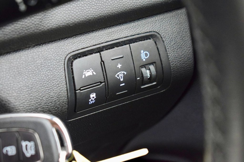 Used Hyundai i20 2017 for sale - 76900791: Photo 48