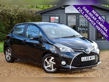 Used Toyota Yaris 2015 for sale - 76950363: Photo