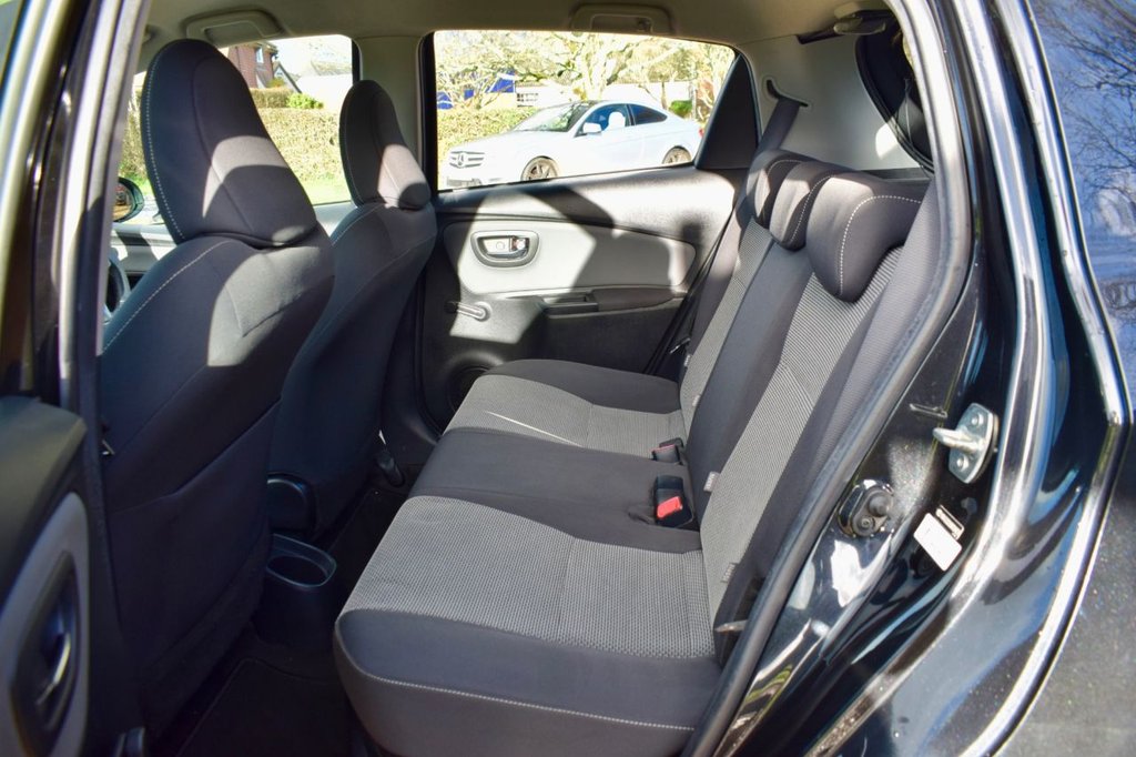 Used Toyota Yaris 2015 for sale - 76950363: Photo 36