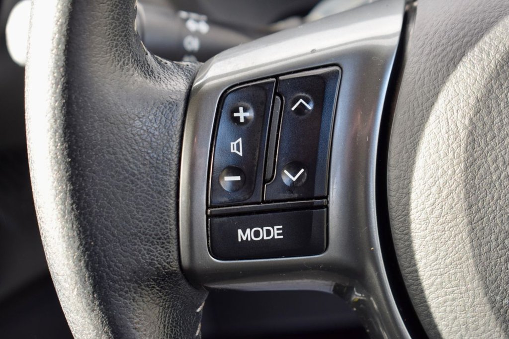 Used Toyota Yaris 2015 for sale - 76950363: Photo 42