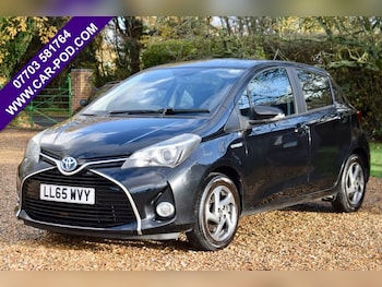 Used Toyota Yaris 2015 for sale - 76950363: Photo