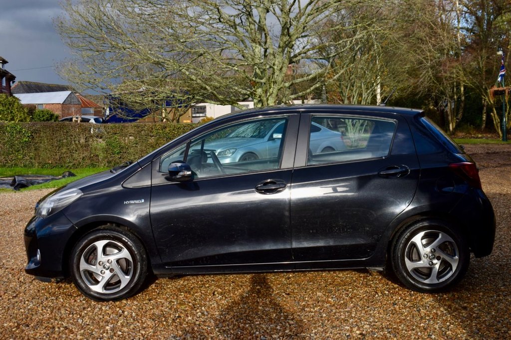 Used Toyota Yaris 2015 for sale - 76950363: Photo 7