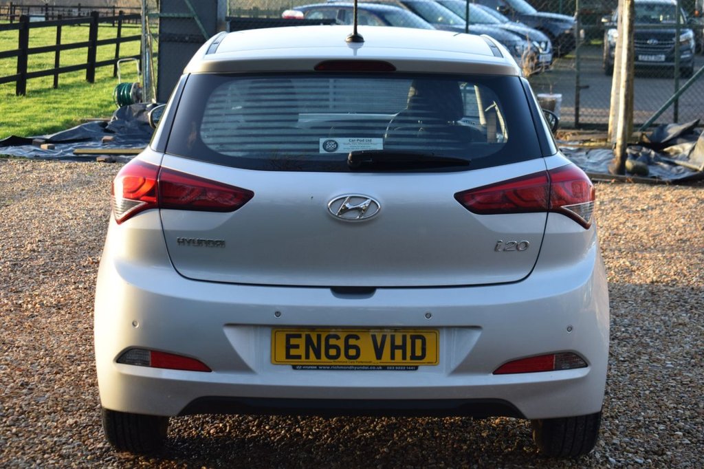 Used Hyundai i20 2017 for sale - 77014431: Photo 10