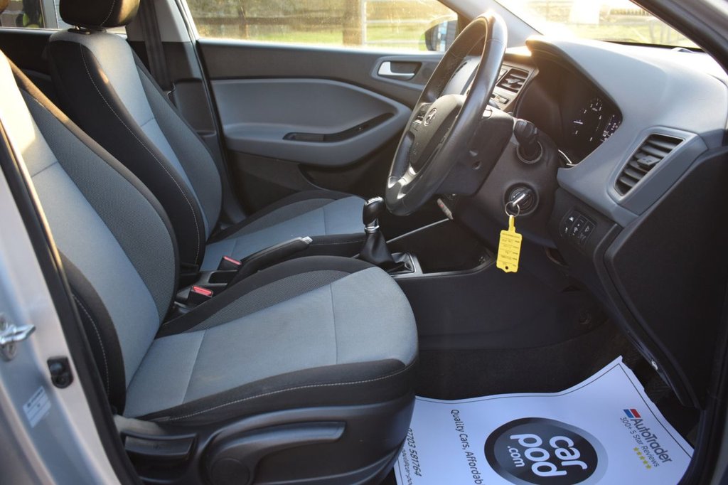 Used Hyundai i20 2017 for sale - 77014431: Photo 25