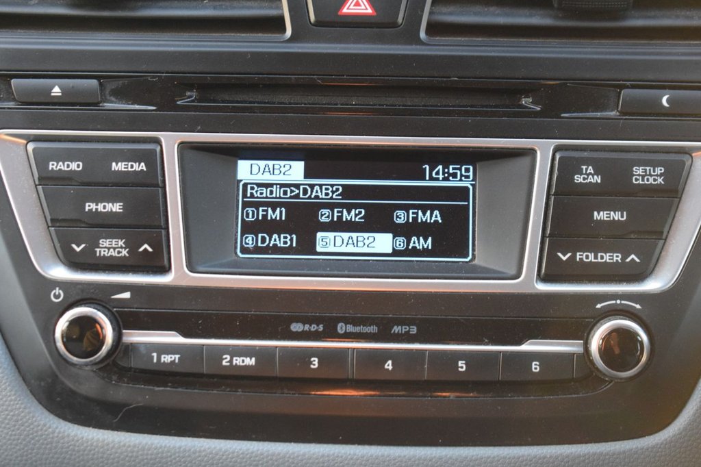 Used Hyundai i20 2017 for sale - 77014431: Photo 42