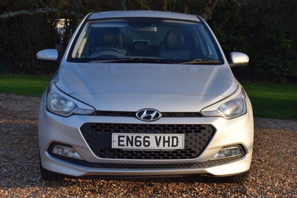 Used Hyundai i20 2017 for sale - 77014431: Photo 5