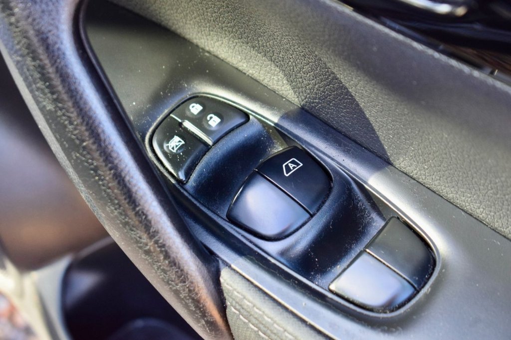 Used Nissan Qashqai 2014 for sale - 77557757: Photo 28