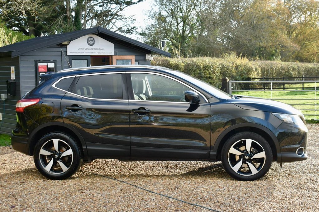 Used Nissan Qashqai 2015 for sale - 76536153: Photo 14