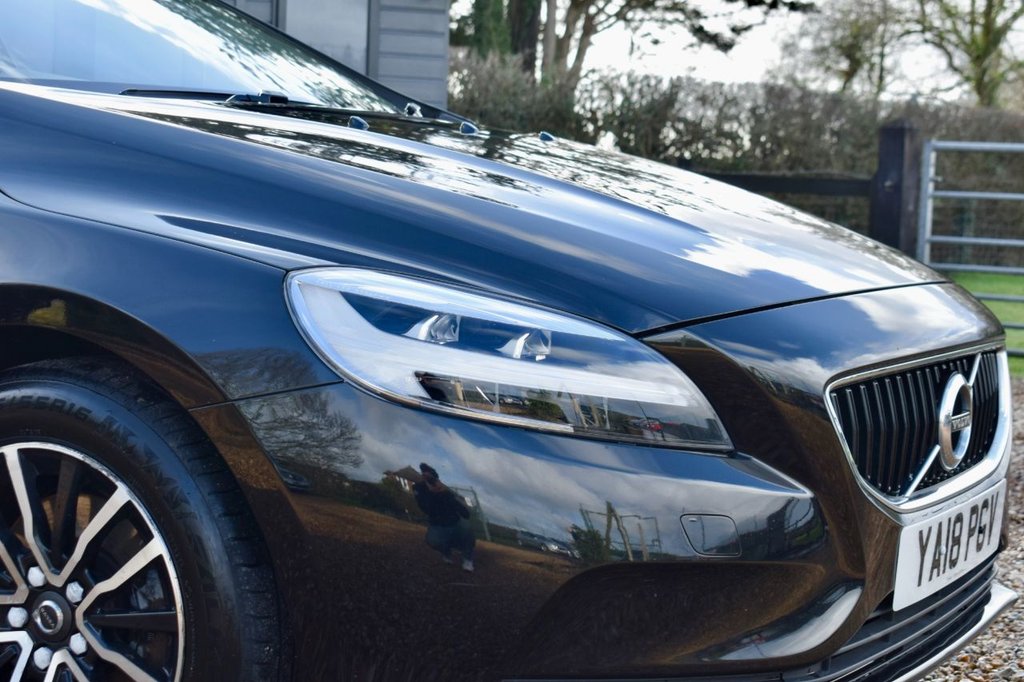 Used Volvo V40 2018 for sale - 77394379: Photo 16