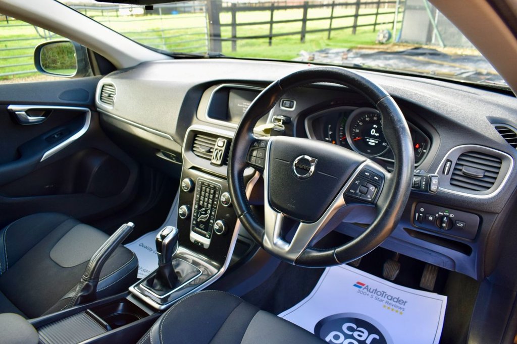 Used Volvo V40 2018 for sale - 77394379: Photo 19