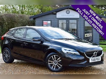 Used Volvo V40 2018 for sale - 77394379: Photo