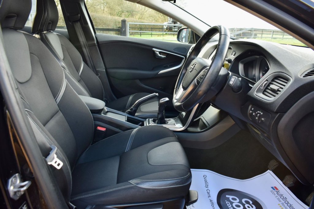 Used Volvo V40 2018 for sale - 77394379: Photo 24