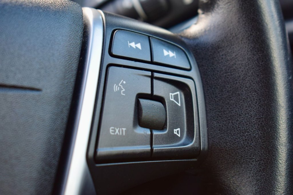 Used Volvo V40 2018 for sale - 77394379: Photo 45