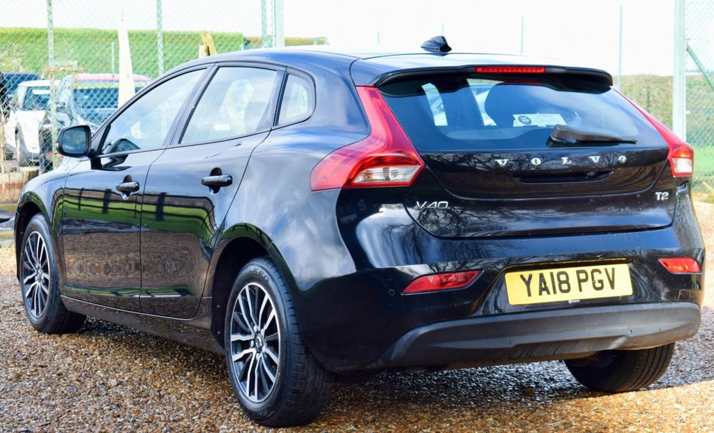 Used Volvo V40 2018 for sale - 77394379: Photo 9