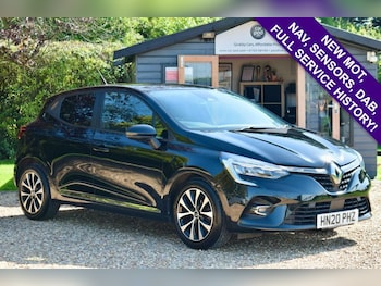 Used Renault Clio 2020 for sale - 76202143: Photo