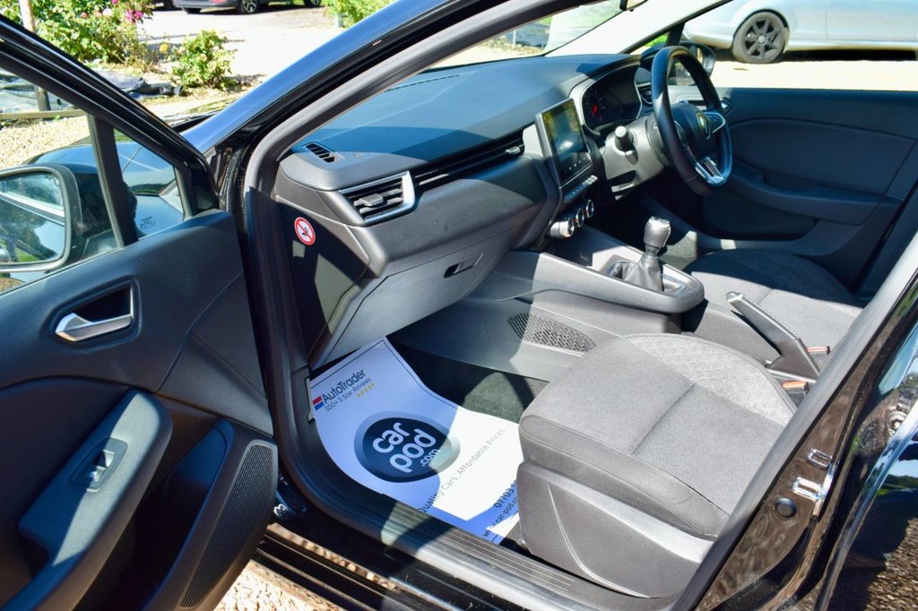 Used Renault Clio 2020 for sale - 76202143: Photo 28